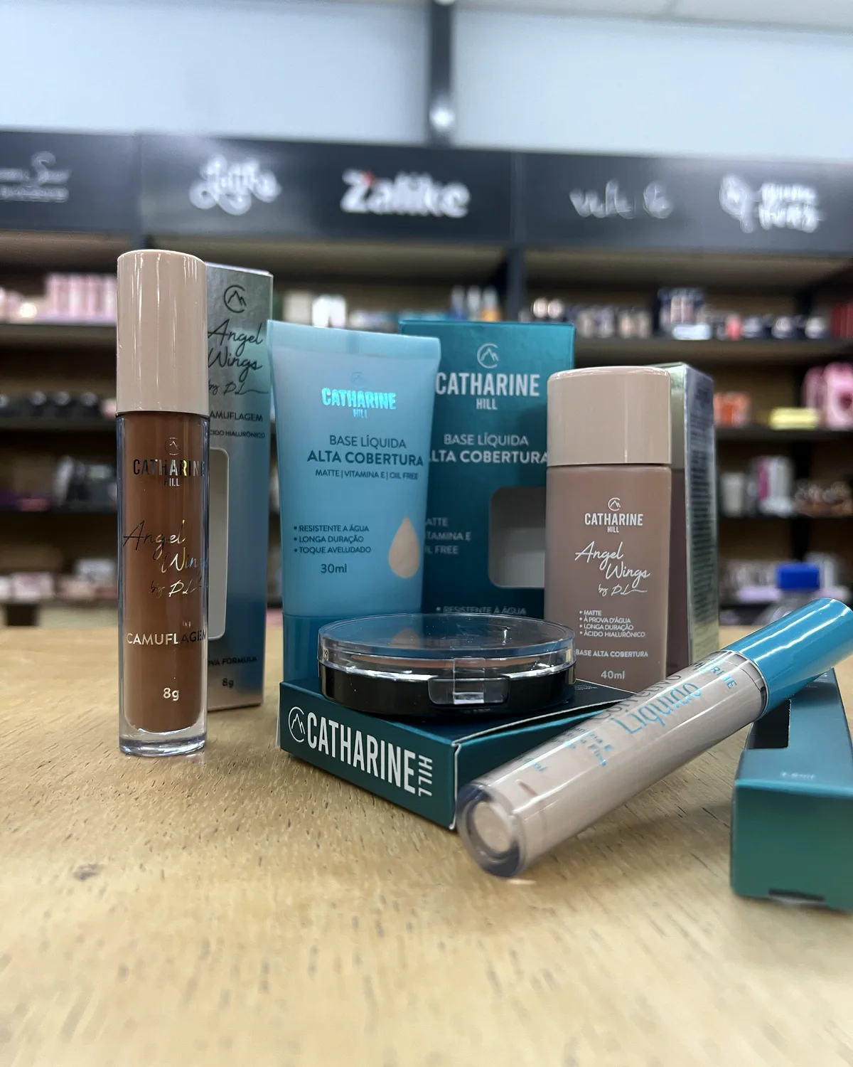 Produtos de maquiagem na Yumi Cosméticos no Kobrasol Produtos de maquiagem na Yumi Cosméticos no Kobrasol